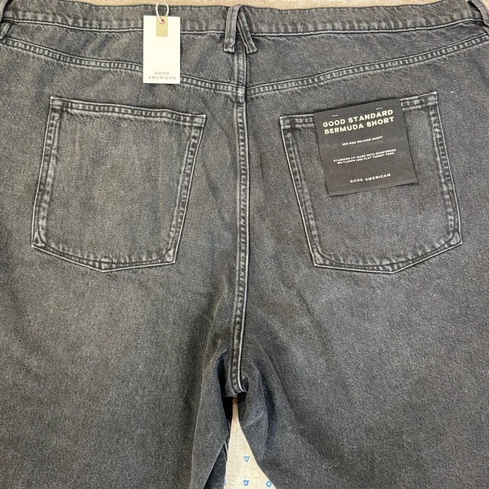 Good American Bermuda Shorts 24 Plus Black Wash Mid Rise Denim NWT Capsule Item